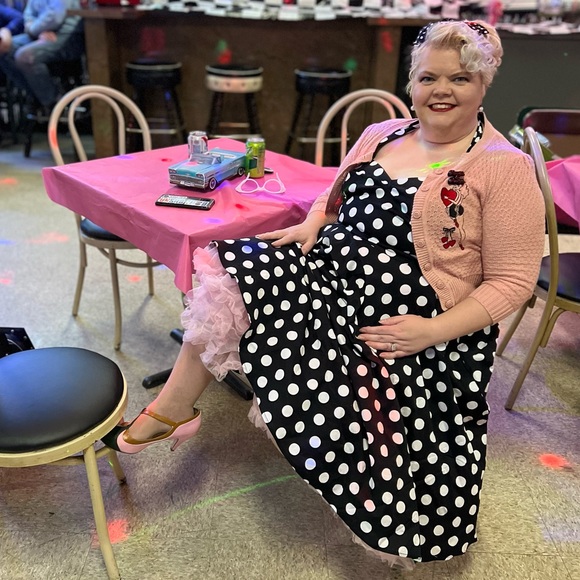 Meet your Posher, Anita - Picture 5 of 9